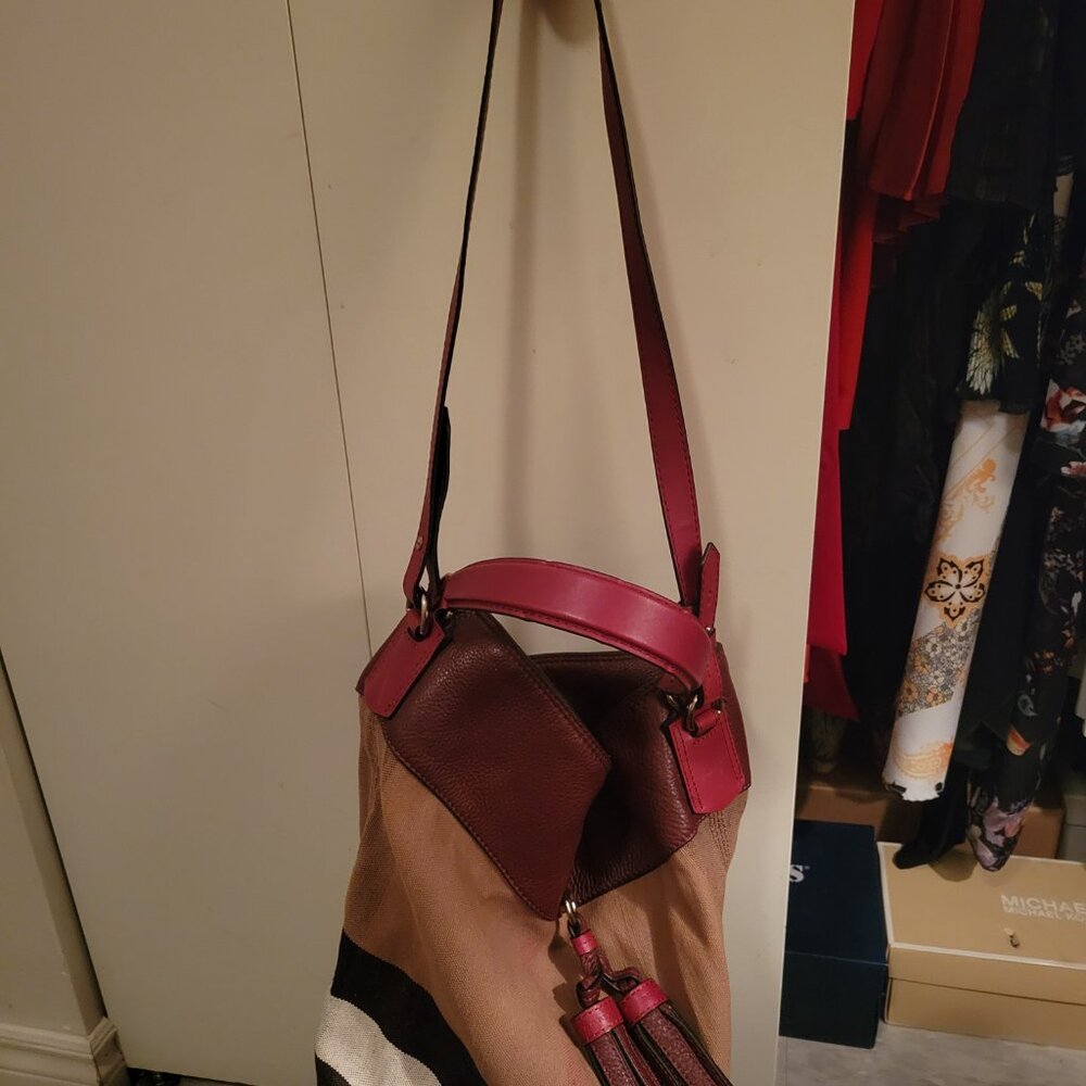 Authentic Burberry Ashby - Picture 3 of 7